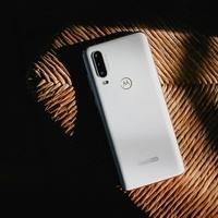 รีวิว Motorola ONE ACTION ถ่ายภาพมุมกว้าง หน้าจอ CinemaVision เก็บข้อมูล 128GB ระบบเสียง Dolby Audio ราคา 6,990 บาท