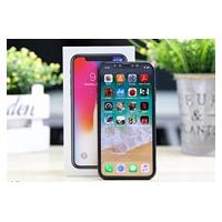 iPhone X Review