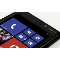 รีวิวมือถือ Nokia Lumia 820 สมาร์ทได้ไม่จำเจ กับวินโดวส์โฟนที่เปลี่ยนฝาหลังได้หลากสี