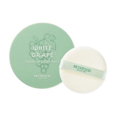Skinfood White Grape Fresh Light Pact แป้งองุ่น ช่วยให้ผิวหน้ากระจ่างใส 12g