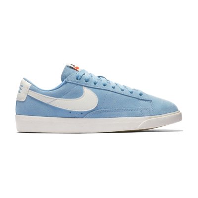 Nike SB Blazer Low Skateboarding Shoes