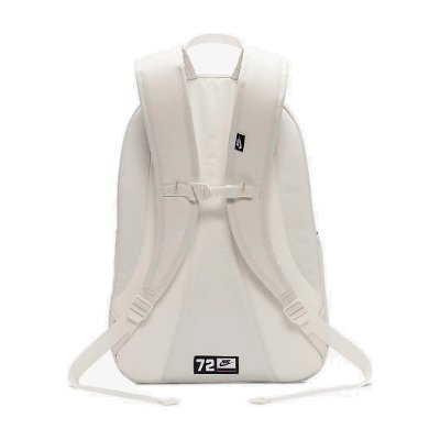 Nike Hayward 2.0 Backpack กระเป๋าเป้สะพายหลัง