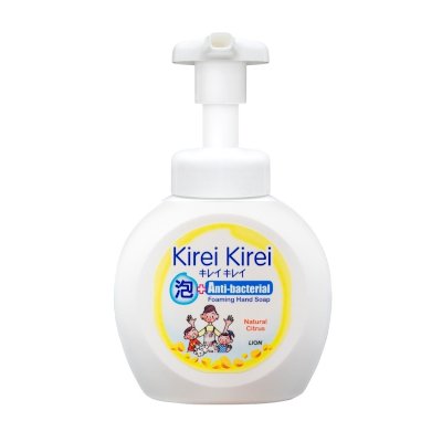 คิเรอิ คิเรอิ มอยเจอร์ไรซิ่ง โฟมล้างมือ กลิ่นส้ม 250 มล. (Kirei Kirei Moisturizing Natural Citrus Family Foaming Hand Soap 250ml)