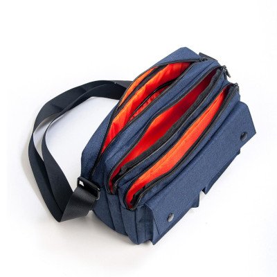 Arctic Hunter กระเป๋าสะพายข้าง รุ่น GK00075