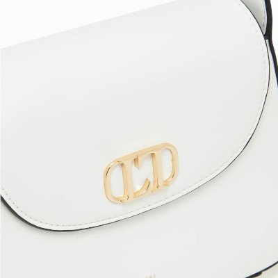 LYN กระเป๋าสะพายข้าง รุ่น Prive Next Shoulder S