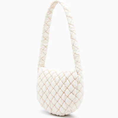 Lyn กระเป๋าโท้ท รุ่น Souffle Bag