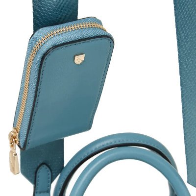 LYN กระเป๋าถือ รุ่น Astraea Top Handle S