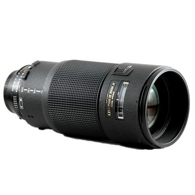NIKON AF 80-200MM. F2.8D