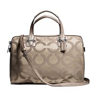 ราคา Coach 25503 Taylor Op Art Satchel กระเป๋าถือ