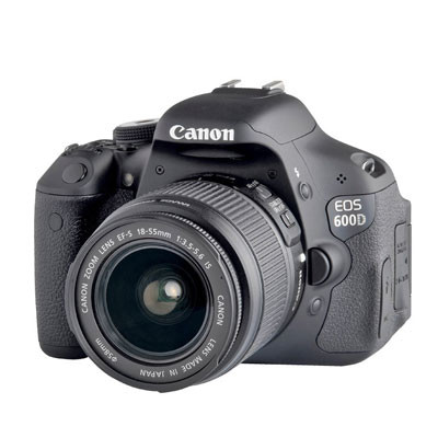 Canon EOS 600D EF-S 18-200mm IS II KIT
